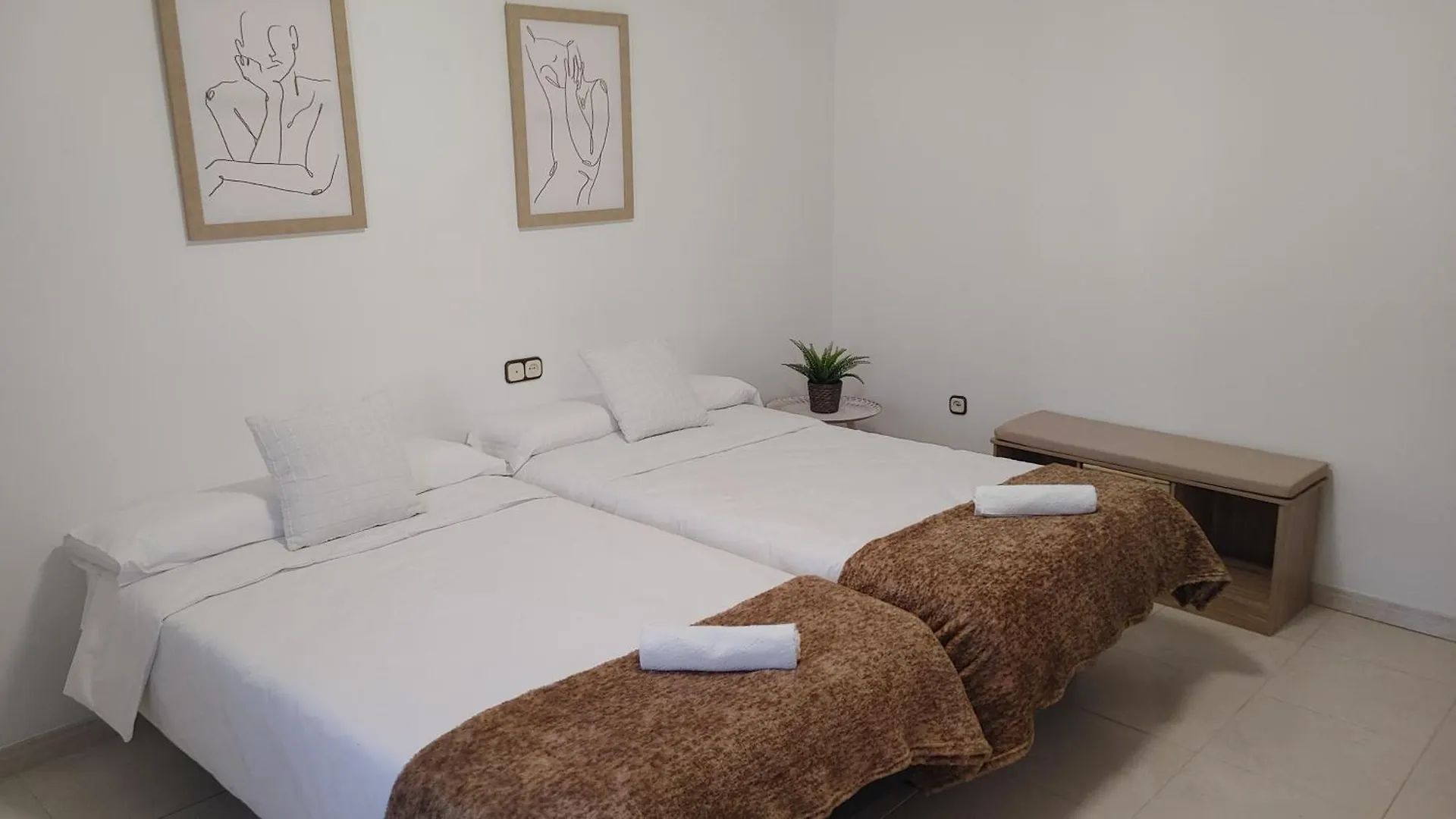 Casa Familiar La Zubia - Granada Villa 0*, La Zubia (Granada)